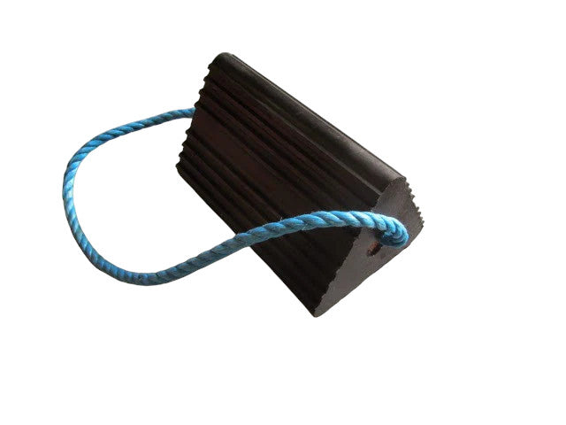 Klin pod koło do dużych obciążeń - model B146 (170 mm x 155 mm x 250 mm)