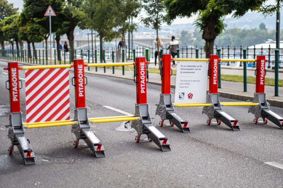 Pitagone Anti-Terror Barrier System – 6 Modules with Storage Rack (Complete HVM Solution)