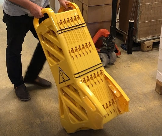 Flexibarrier - Prijenosna i rastezljiva barijera - s kotačima (4m)