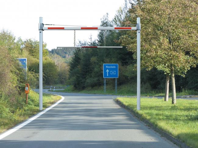 Barra fixa limitadora de altura