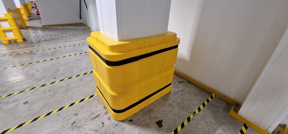 Kulma-pylvässuoja – CP400 (4 osaa)