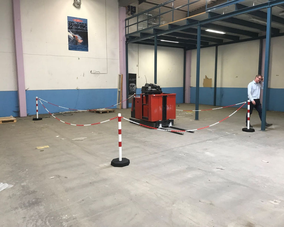 (6 Paket) - Flexibarrier Stupić s lancem - čelik - uključujući 25m plastični lanac (crveno/bijelo